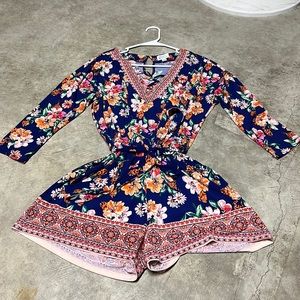 Market & Spruce Long Sleeved Floral Romper
